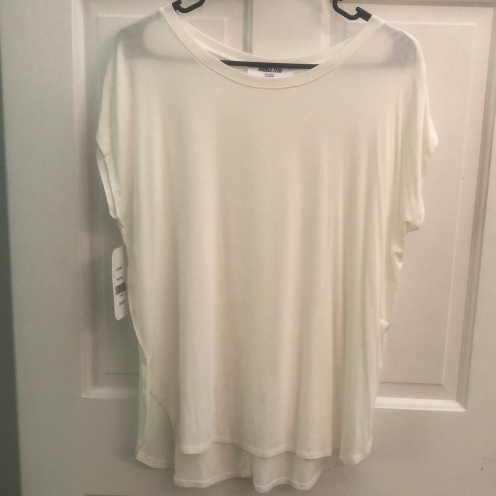 Double zero white top size SMALL NWT